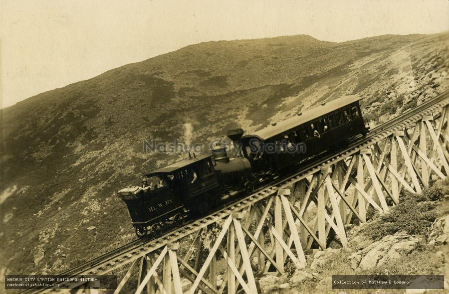 Postcard: Train on Jacobs Ladder, Mt. Washington Railway, White Mountains, New Hampshire